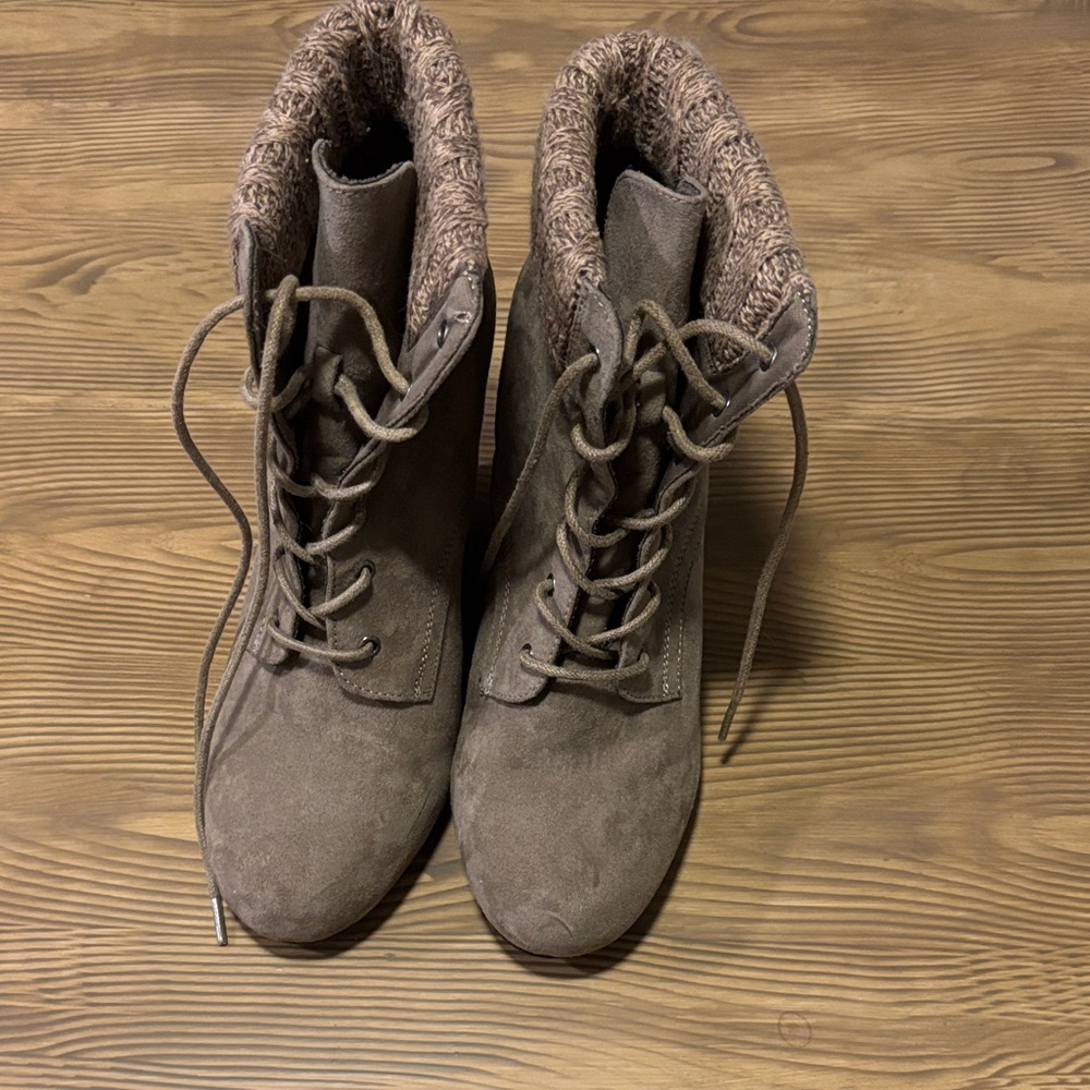 Wedge suede booties